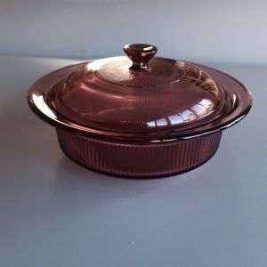 Corning Visions 9” bowl with lid Cranberry